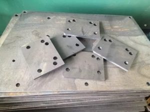 Cắt laser bản mã thép theo yêu cầu